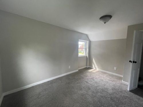 3685 Oakleaf Rd, Pittsburgh PA  15227-4415 exterior