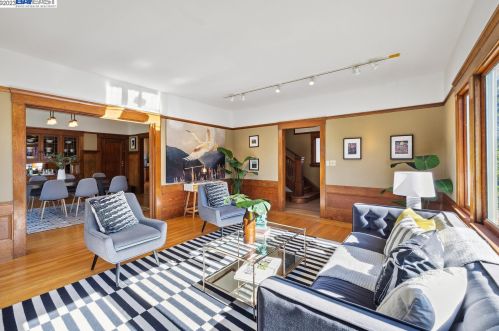 1911 Yolo Ave, Berkeley, CA 94707-2613