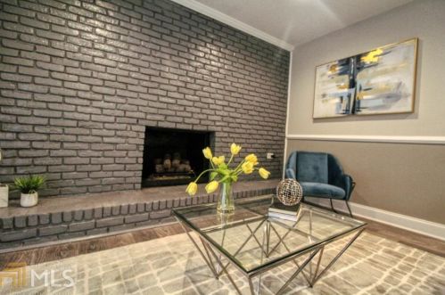 1145 Carlo Wood Dr, Atlanta GA 30331-7344 exterior