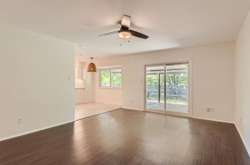 2408 Aldford Dr, Austin TX  78745-4820 exterior