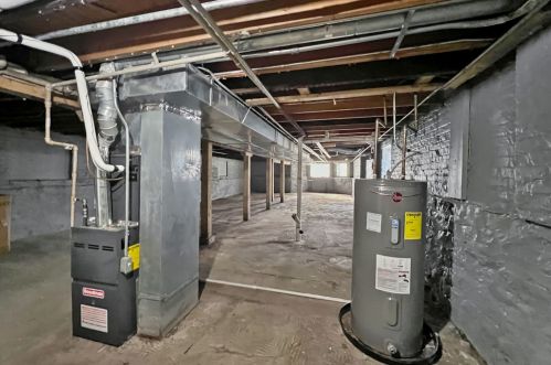 715 Harding Ave, Chicago IL 60655-3748 exterior