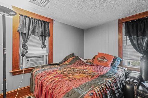 136 Tiogue Ave, Coventry RI 02816-5580 exterior