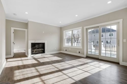 95 Irving Ave, Livingston NJ  07039-2947 exterior