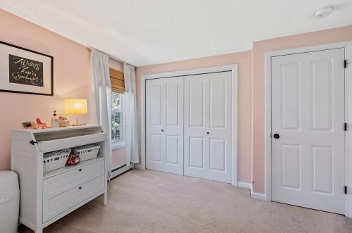 5 Spillway Ln, Concord NH 03301-8303 exterior