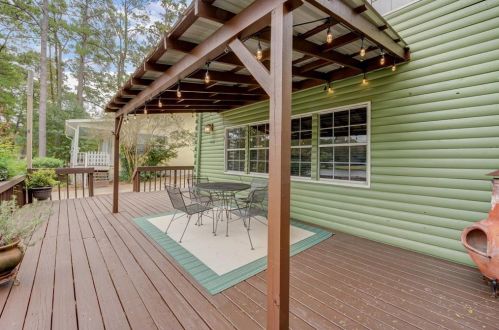 1410 Pne Lk Cir, Montgomery TX 77316-2774 exterior