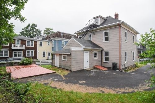 39 Clifford St, Boston MA exterior