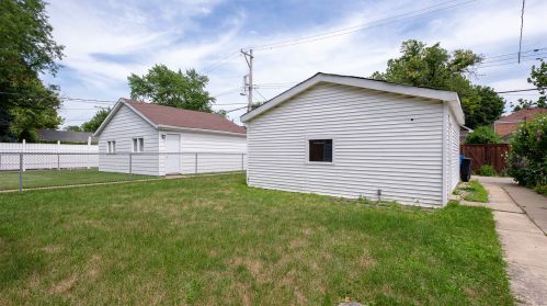 6541 Oliphant Ave, Chicago IL 60631-1309 exterior