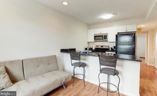 912 19 St, Washington DC 20002-4083 exterior