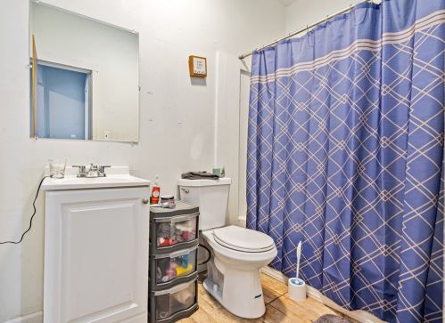 204 Minooka St, Pittsburgh PA 15210-3503 exterior