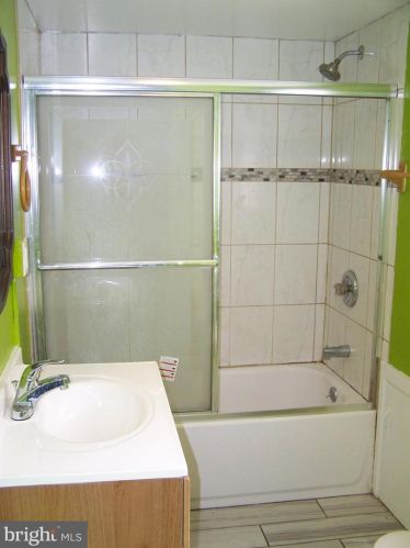 256 4 Ave, Roebling NJ 08554-1301 exterior