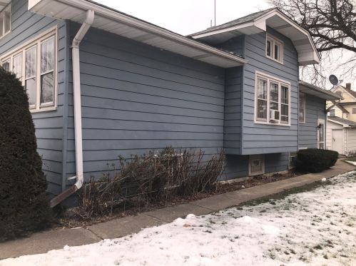 227 21st Ave, Broadview, IL 60153-1471