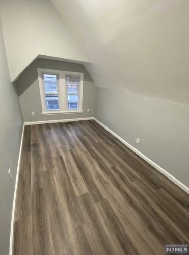 684 18 St, Paterson NJ 07501-2111 exterior