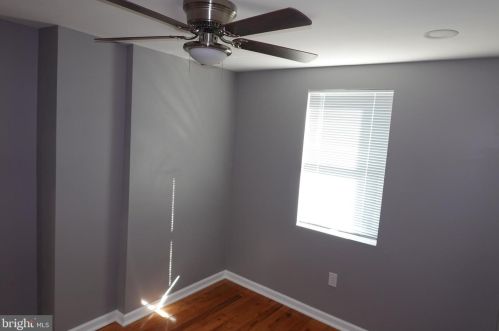 1525 Hicks St, Philadelphia PA  19146-4820 exterior