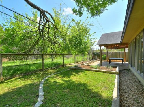 4605 Cliffstone Cv, Austin TX exterior