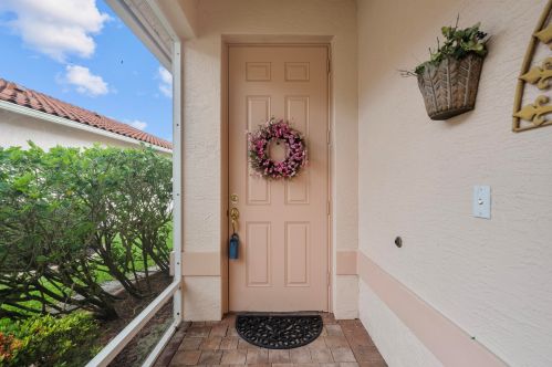 324 Breezy Point Loop, Fort Pierce FL  34986-2669 exterior