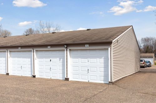 1225 Ferndale St, Saint Paul MN  55119-7161 exterior