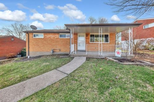 268 Burch Dr, Moon Twp, PA 15108-3153