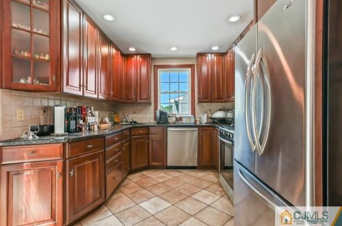 29 Sioux St, Old Bridge NJ 08857-1842 exterior