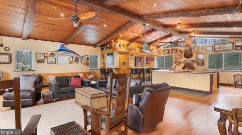 4512 Dolphin Ln, Alexandria VA 22309-3110 exterior