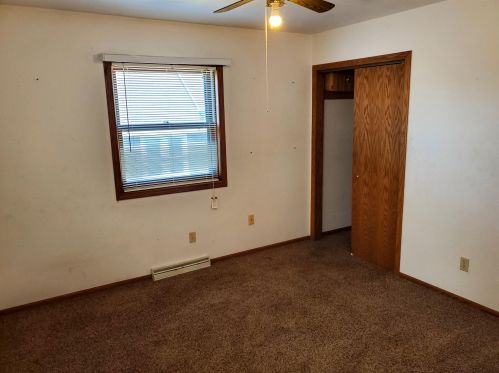 926 24 St, Manitowoc WI 54220-2450 exterior