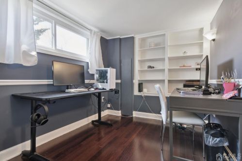 11 Beverly Rd, Old Bridge NJ  08857-1613 exterior