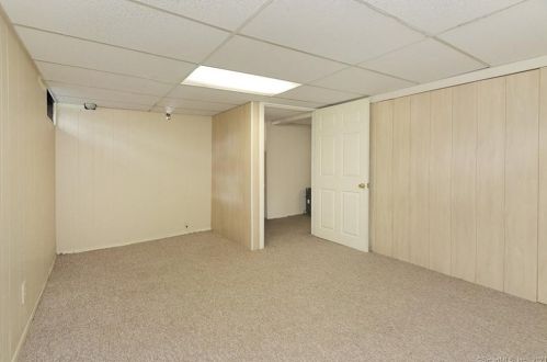 366 Anderson Ave, Milford CT 06460-3770 exterior