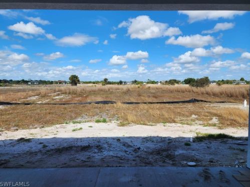 3791 58 Ave, Naples FL 34120-4021 exterior