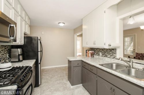 1122 Hubbard Ave, Saint Paul MN  55104-1425 exterior