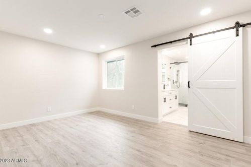 5801 30th St, Phoenix AZ  85016-2401 exterior