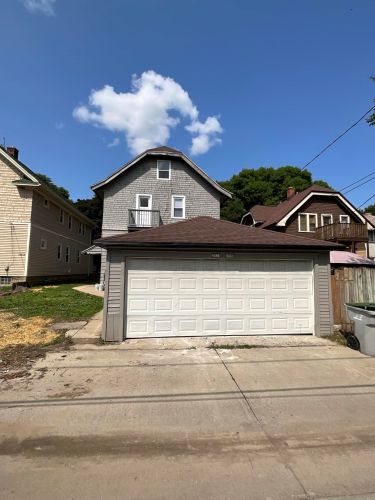 2824 44th St, Milwaukee, WI 53219-3404