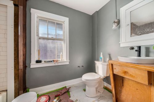 223 Dutton St, Kalamazoo MI 49007-5174 exterior