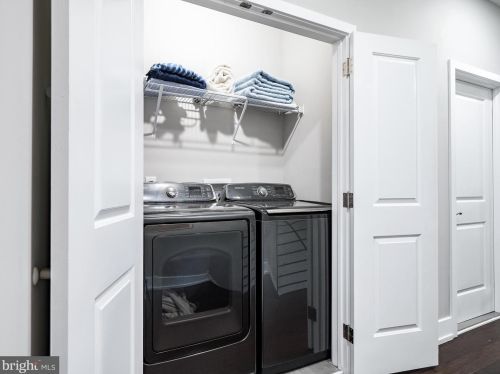 1914 6 St, Philadelphia PA 19148-2400 exterior