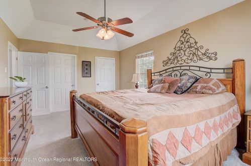 5 Hummingbird Way, Jackson Twp NJ exterior