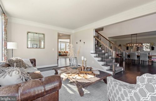 23073 Creighton Farms Dr, Leesburg VA 20175-6491 exterior