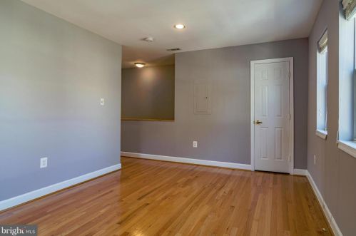 443 20th St, Washington DC  20002-4704 exterior