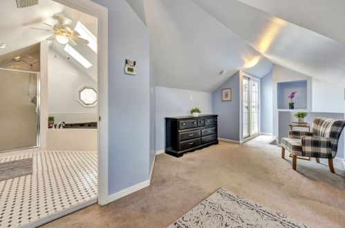 408 Larchmont Ct, Moon Twp PA  15108-9100 exterior