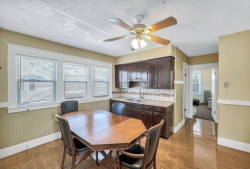 13 Bonner St, Chicopee MA 01013-1127 exterior