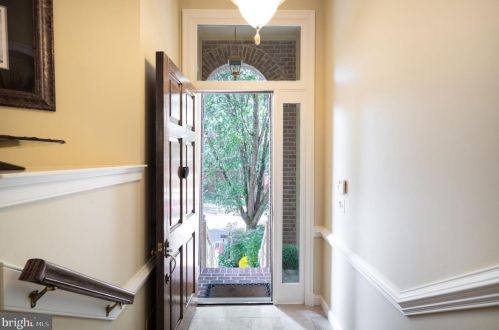 1532 Hampton Hill Cir, Mc Lean VA  22101-6020 exterior