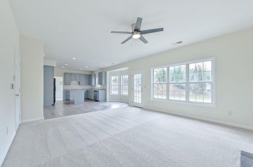 7636 Cole Ln, Atlanta GA 30349-1090 exterior