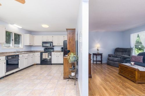 434 Putnam Pike, Killingly CT 06241-1608 exterior