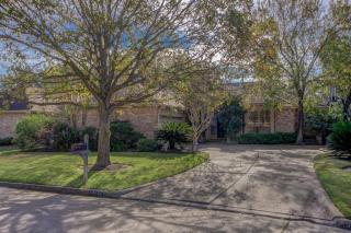 13127 Waldemere Dr, Houston TX  77077-5512 exterior