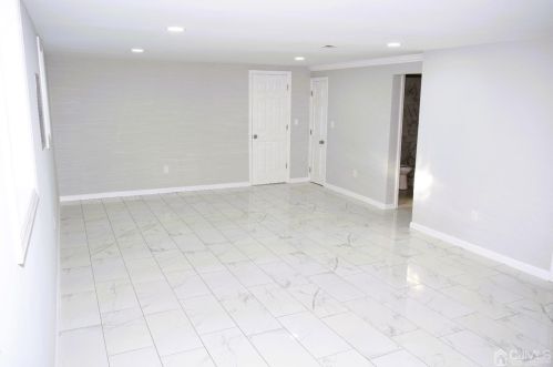 38 Wall St, Metuchen NJ  08840-2858 exterior