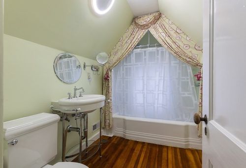 115 Aspen Ave, Newton MA 02466-3022 exterior