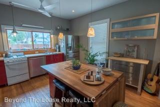 46 Chicon St, Austin TX  78702-5449 exterior