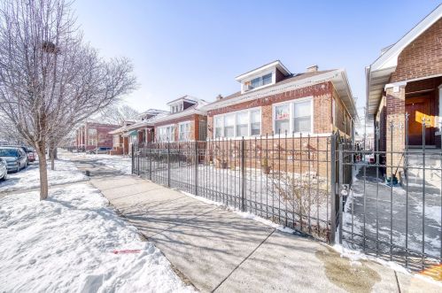 6048 Talman Ave, Chicago, IL 60629-1522