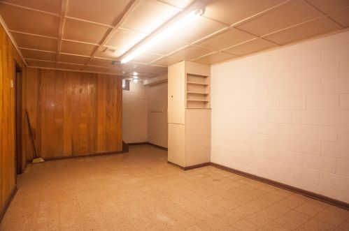 4220 86, Milwaukee WI 53222-1704 exterior