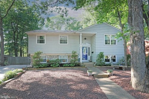 416 Stanford Ave, Blenheim, NJ 08012-1619