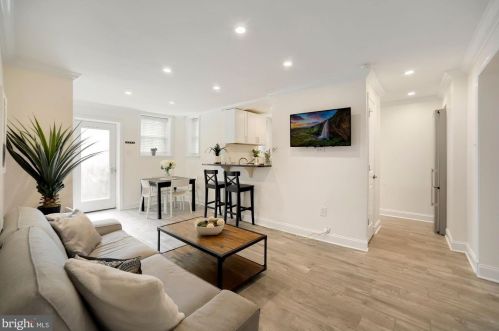 1502 13th St, Washington, DC 20005-3740