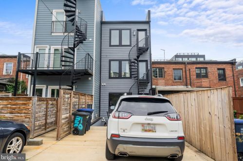 3210 8th St, Washington DC 20032-4157 exterior