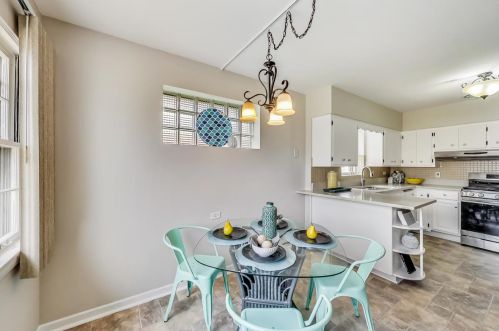 3940 Sayre Ave, Chicago IL 60707-2135 exterior